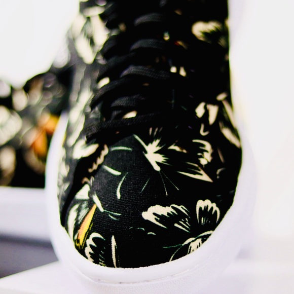 Adidas Advantage BRAND NEW Butterfly 7.5 - Picture 3 of 3